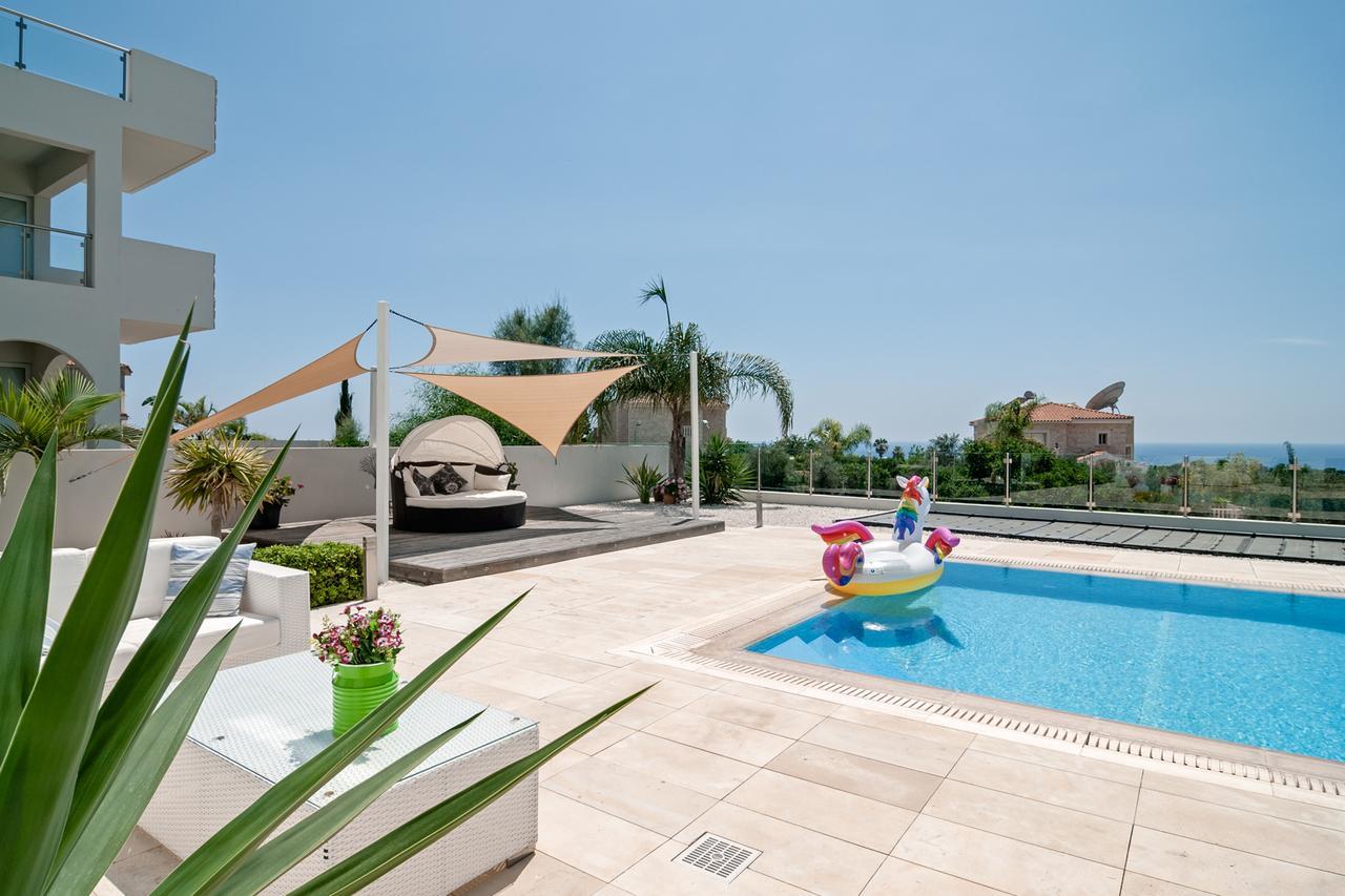Villa Verdi: Luxury Villa With Private Pool Пейя Екстер'єр фото